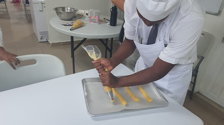 Imagen Prácticas de repostería fortalecen competencias técnicas en estudiantes de CTI de Colón