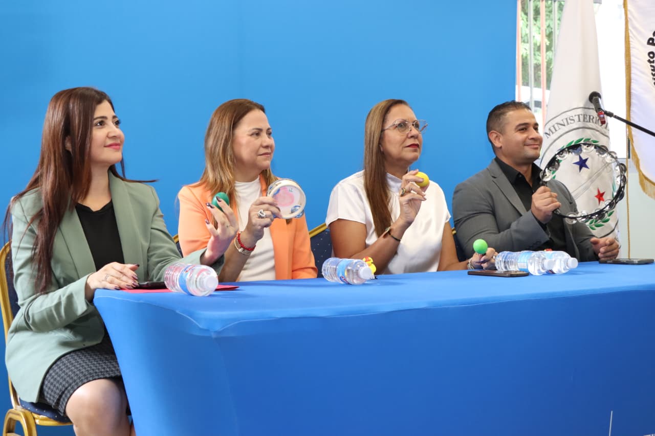 IPHE y Ministerio de Seguridad Pública certifican a 75 servidores públicos en atención inclusiva.