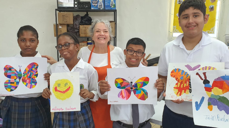 Imagen Estudiantes del IPHE Colón fortalecen su creatividad e inclusión a través del arte