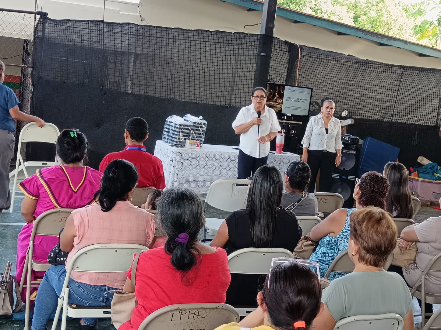 Familias fortalecen estrategias de apoyo educativo desde el hogar