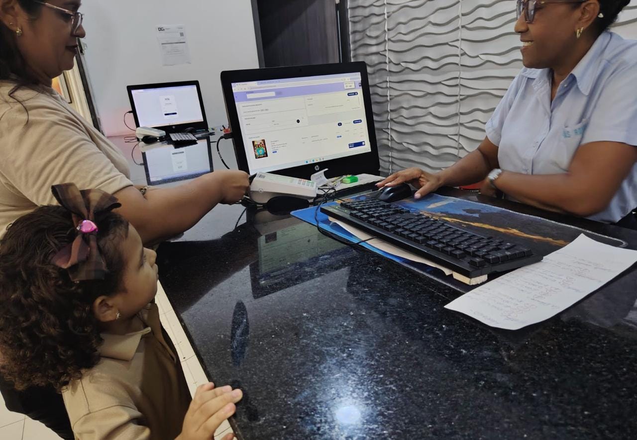 Gira educativa fortalece la autonomía y las habilidades para la vida de 200 estudiantes del IPHE Tocumen