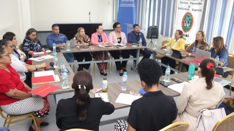Imagen IPHE, MEDUCA y organismos internacionales impulsan soluciones innovadoras para una educación sin barreras