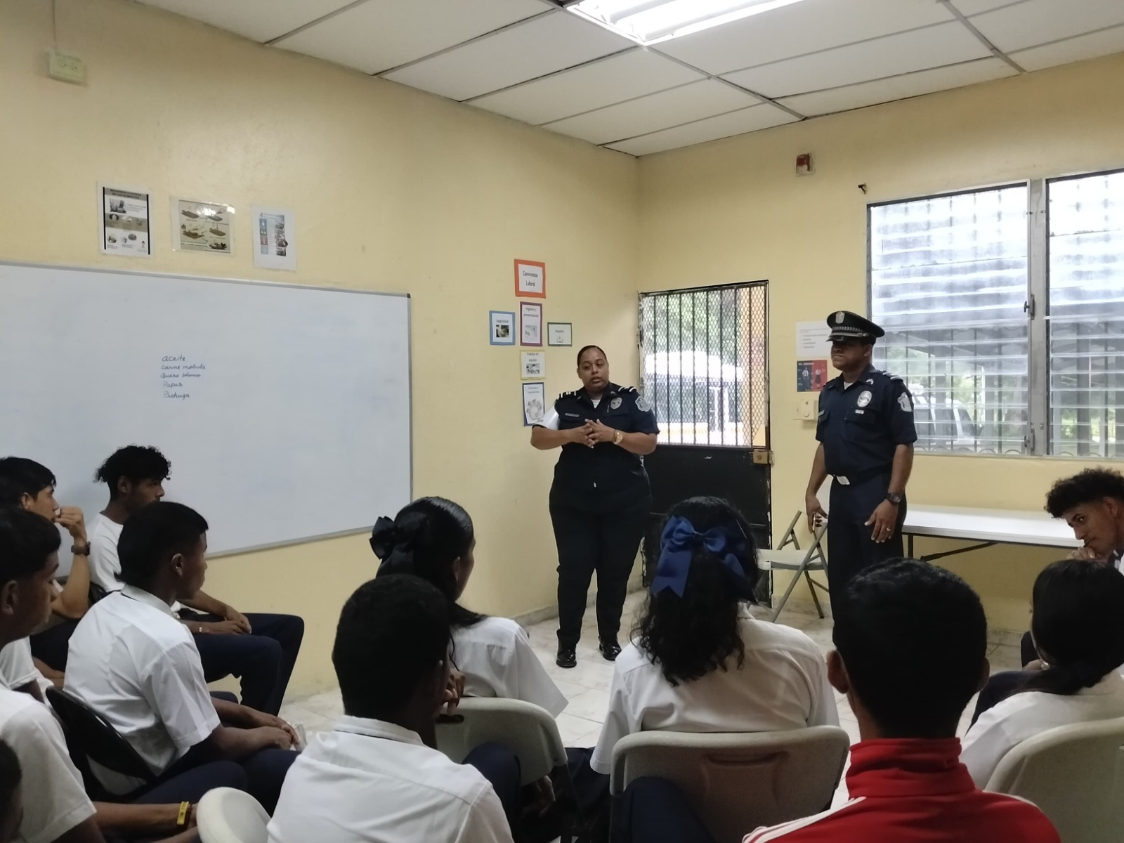 Estudiantes de Antón reciben herramientas para prevenir y actuar frente al acoso escolar