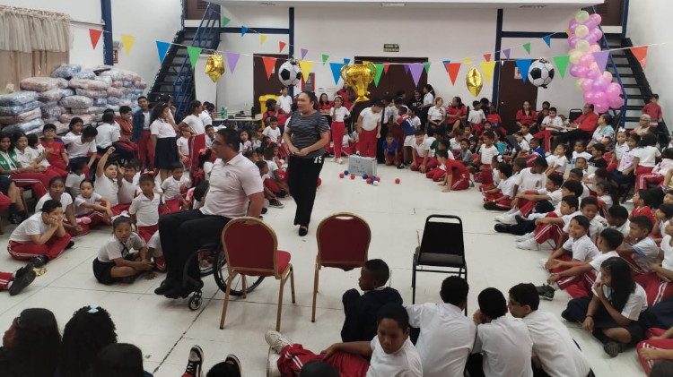 Imagen Estudiantes comparten experiencias durante semana de la educación especial
