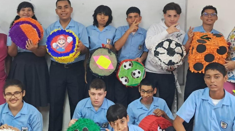 Imagen Taller de piñatas fortalece competencias comunicativas y motrices en estudiantes de Doleguita, Chiriquí