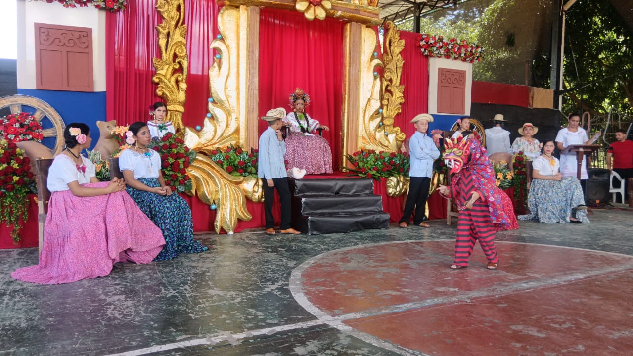 Los Santos conmemora 57 años de trayectoria educativa con Festival de Arte