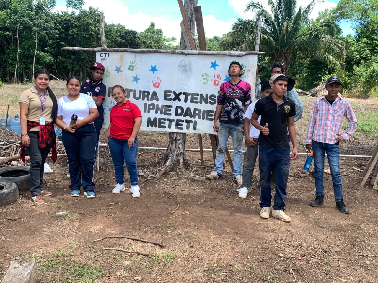 Estudiantes del IPHE en Darién preparan terreno para la creación de un huerto escolar