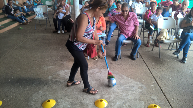Celebran "Día del Abuelo" en el Programa de Estimulación Precoz