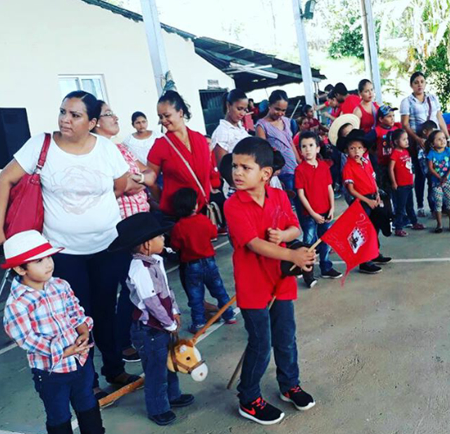 Celebran festividades de San Juan Apóstol en Herrera