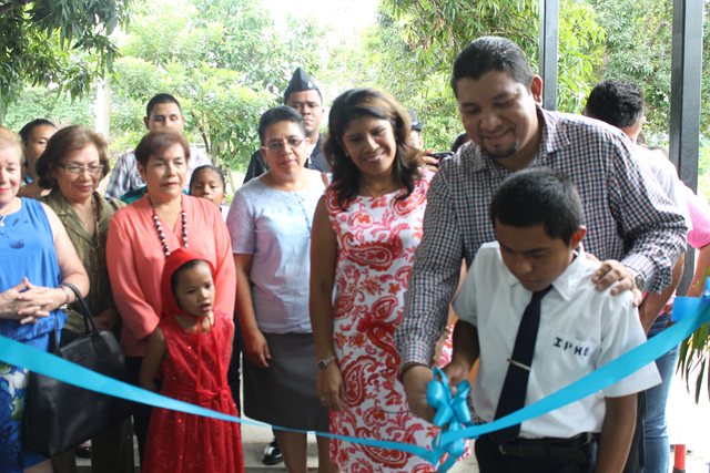 Nuevo taller de ebanistería en Extensión del IPHE de Antón