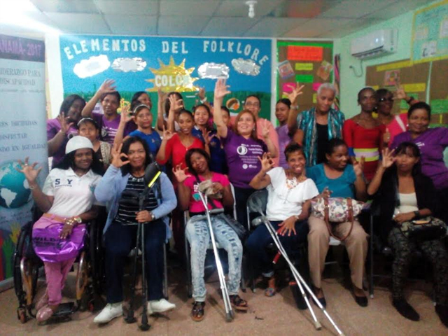 Empoderan a mujeres con discapacidad para convertirse en líderes