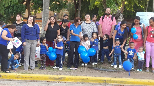 Crean conciencia sobre el autismo en niños del PEP