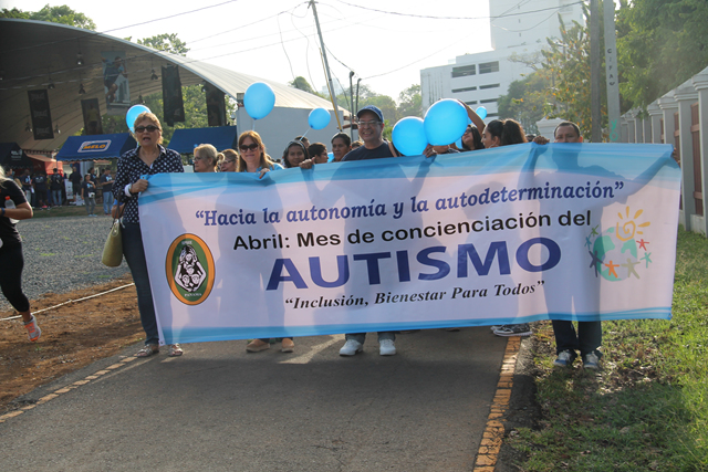 Presentes en caminata de Fundación Soy Capaz