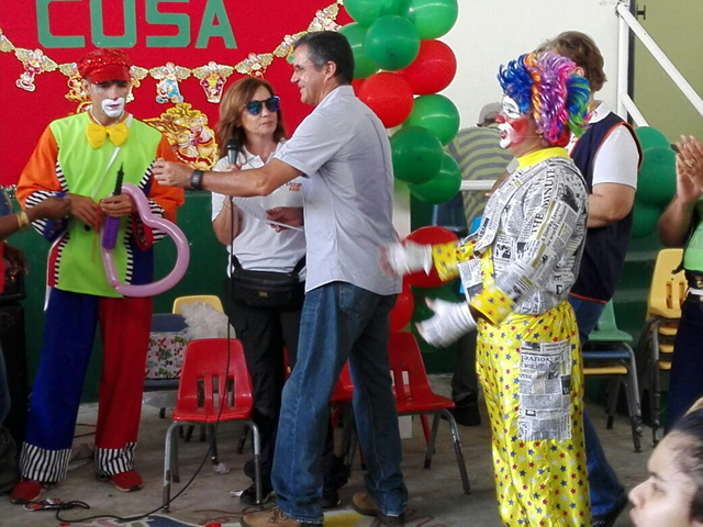 Grupo CUSA comparte fiesta de navidad con niños y adolescentes del IPHE de Colón