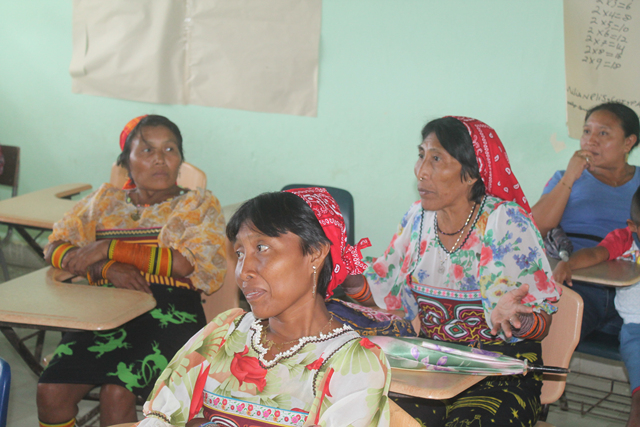 Madres de familia de Ustupu conocen beneficios del PEI