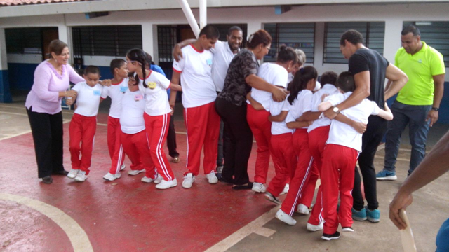 Taller de psicomotricidad para incluir a estudiantes en las actividades de educación física