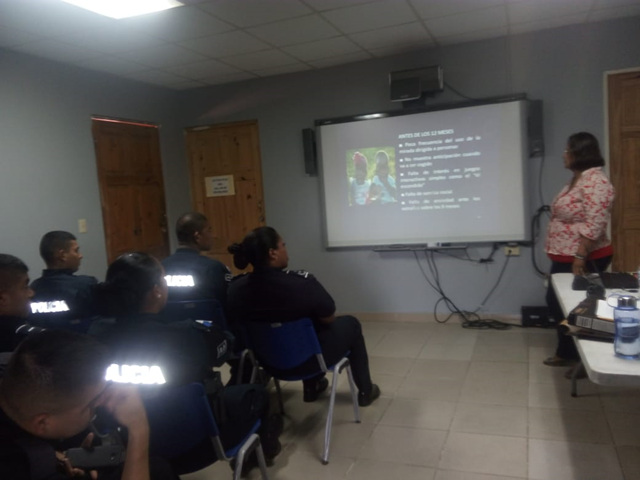 Técnicos del IPHE capacitan a unidades de la Policía Nacional