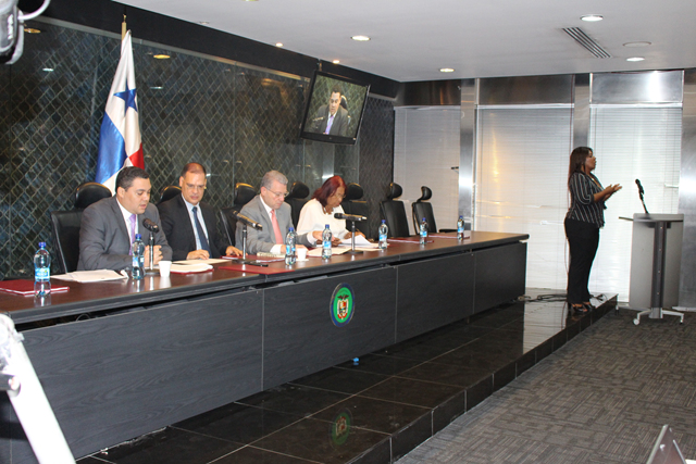 Inicia discusión de reformas a la Ley 42 en Asamblea Nacional