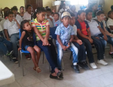 Celebran día del niño y la niña en IPHE de Penonomé