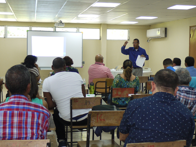 Fortalecen las competencias de directivos y docentes
