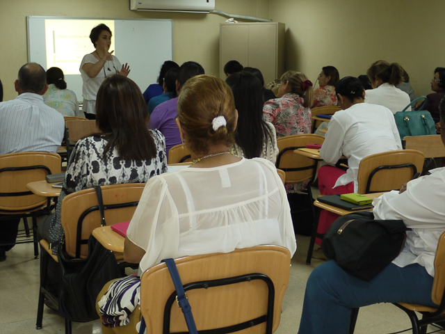 Buscan favorecer la atención a la diversidad