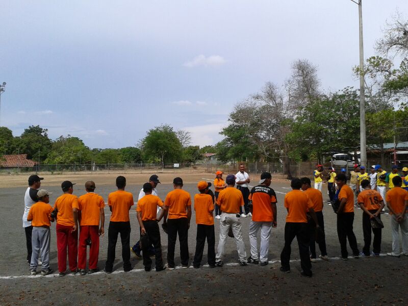 Alumnos del IPHE disputan clásico de Azuero
