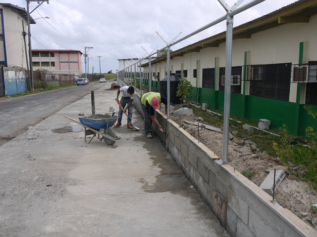 Más de 773 alumnos del IPHE de Colón se benefician con inversiones