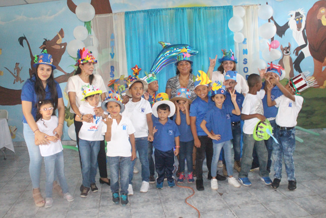 Escuela Nacional de Sordos del IPHE celebra 68 años de brindar calidad en atención a la población estudiantil sorda