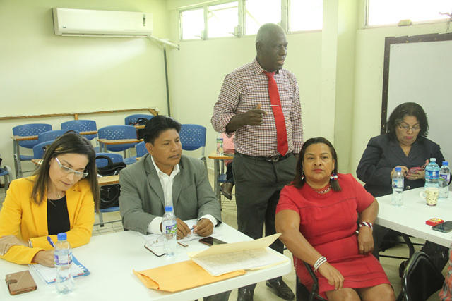 IPHE y MEDUCA coordinan estrategias educativas para el futuro  