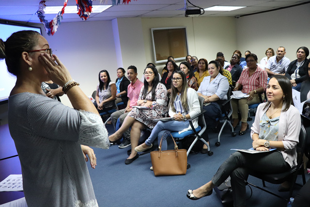 IPHE inicia exitosamente curso Lengua de Señas Panameñas Nivel I, dirigido a servidores públicos