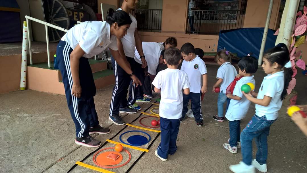 Valorando la importancia de las diversas intensiones comunicativas en los niños