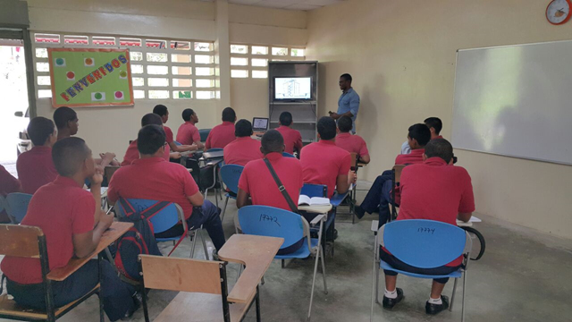 Orientación familiar para implementar la escucha activa en el niño y joven con discapacidad