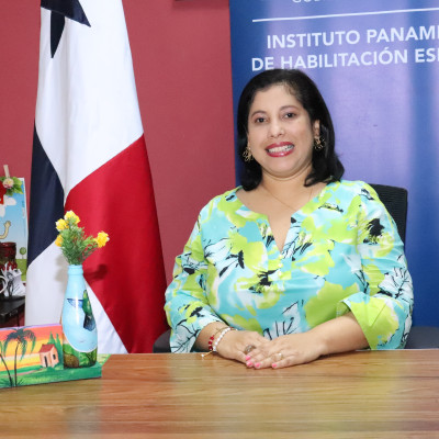 Subdirectora Profesora Linette López