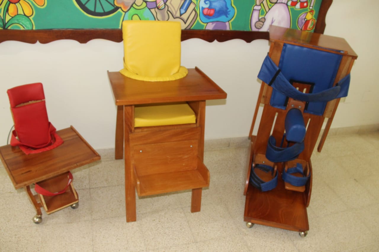 IPHE diseña y elabora sillas ortopédicas para la atención de estudiantes con movilidad reducida en todo el país
