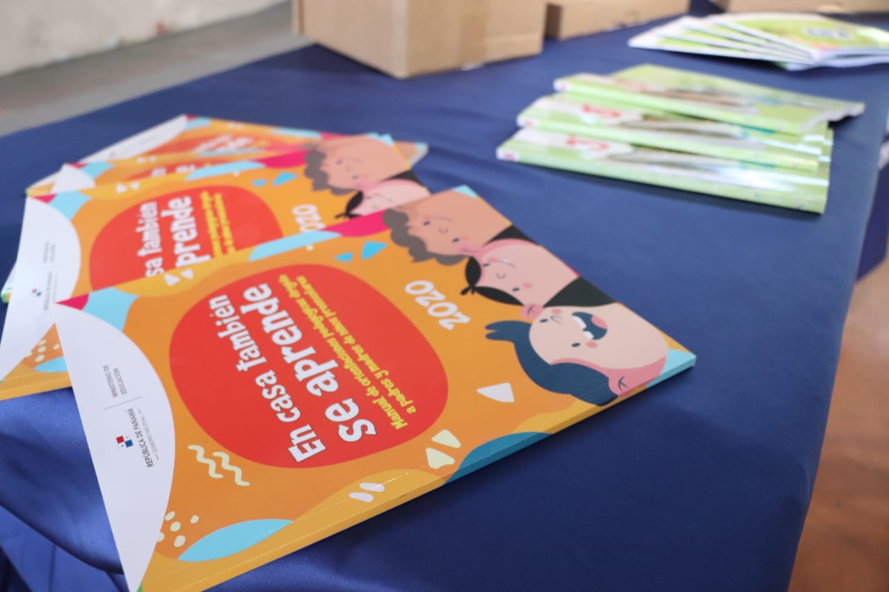 Culmina entrega de Guías Educativas