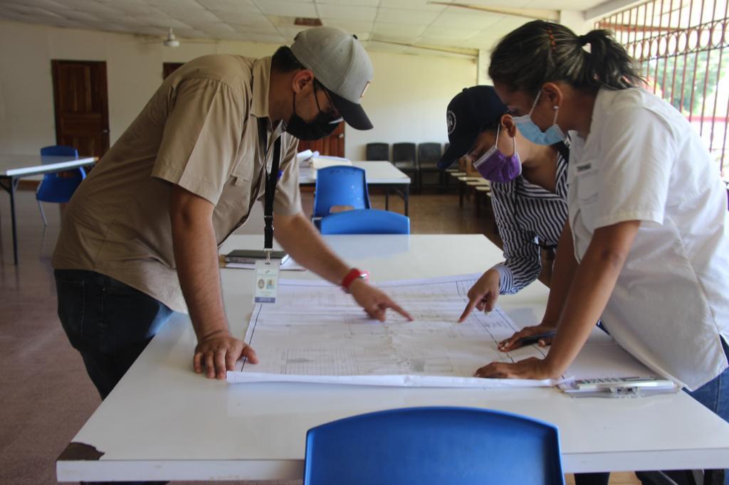 Inspeccionan estructuras de las Extensiones en Azuero 