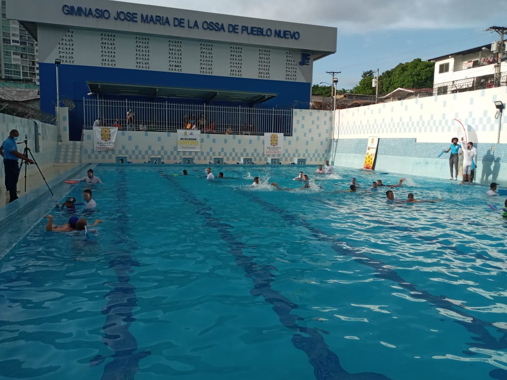Alcaldía de Panamá e IPHE promueven la natación