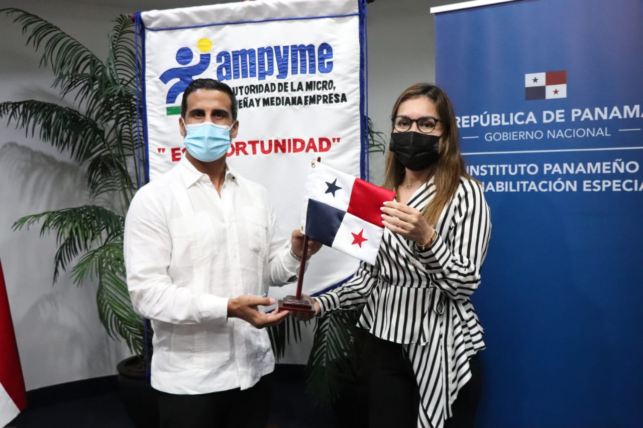 IPHE y Ampyme firman acuerdo de asistencia técnica