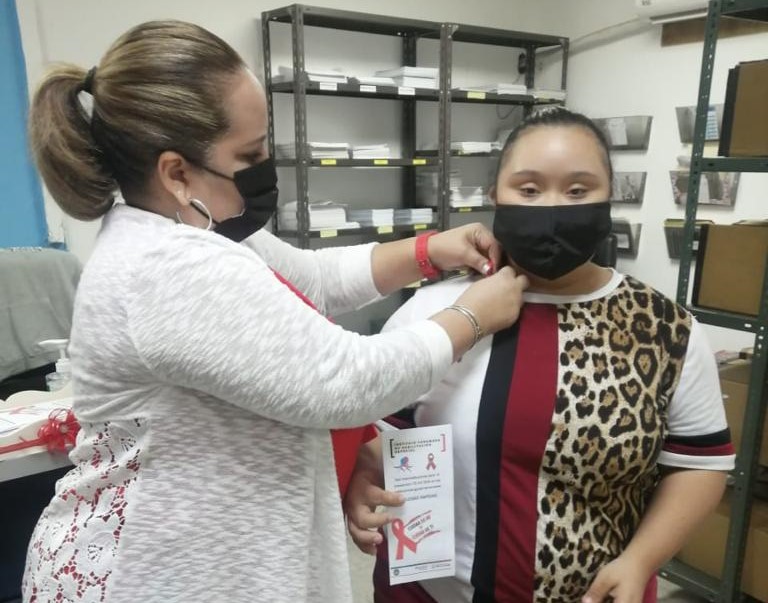 Realizan actividad de prevención por Día Mundial de la Prueba Rápida del VIH