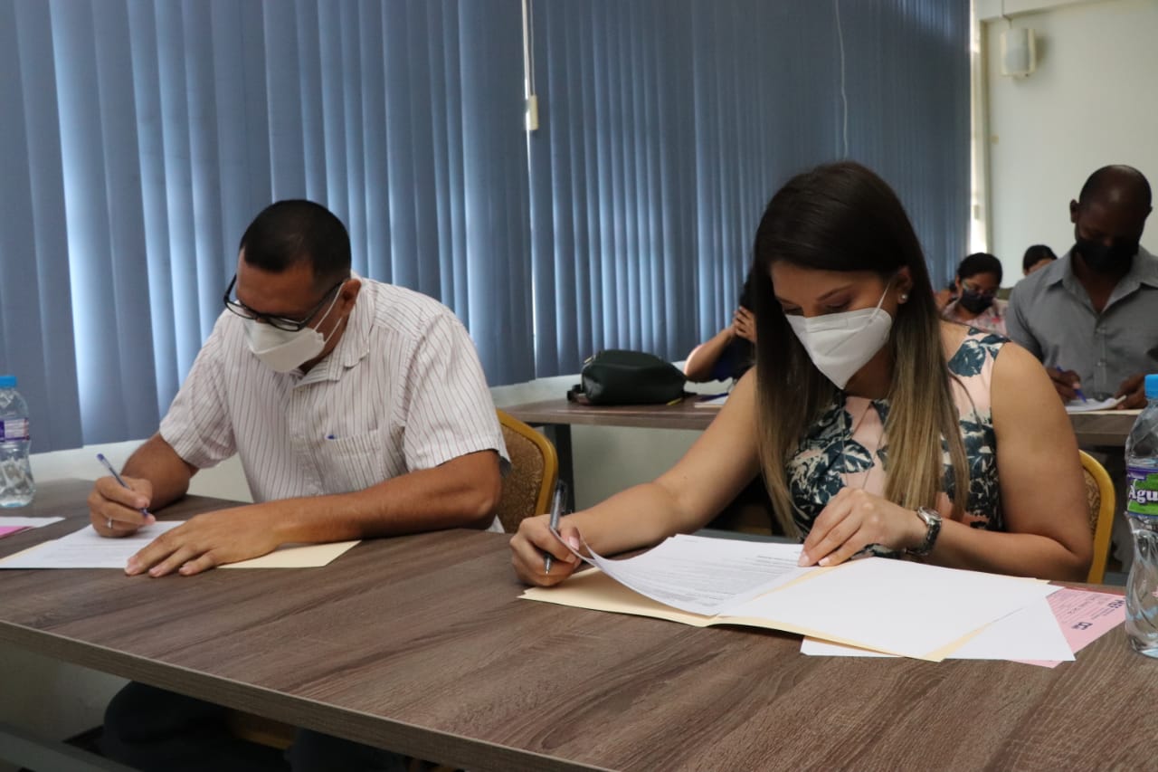 Nuevos miembros del equipo técnico se capacitan