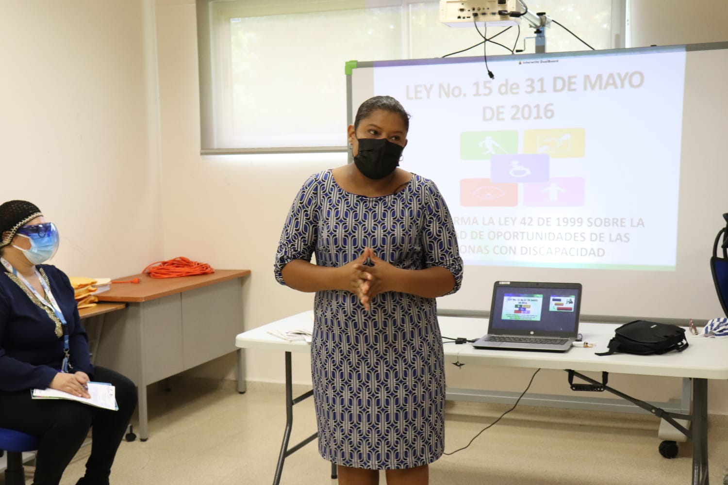 Imparten docencia sobre la ley 15 a personal del Programa de Parálisis Cerebral