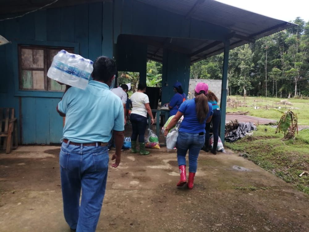 Entregan donaciones a familias afectadas por inundaciones en Coclesito