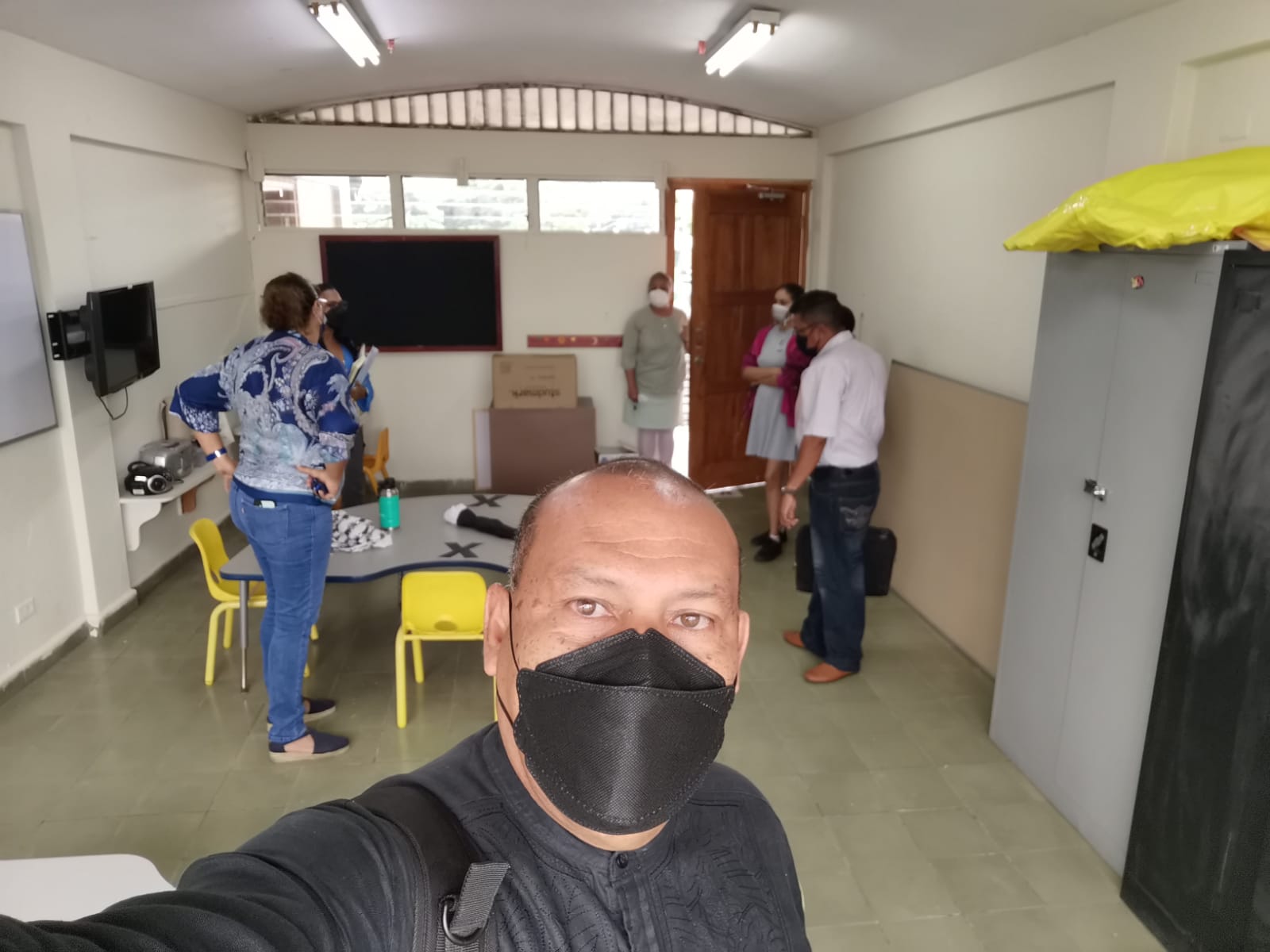 Comité de Bioseguridad se reúne y recorre instalaciones del IPHE sede
