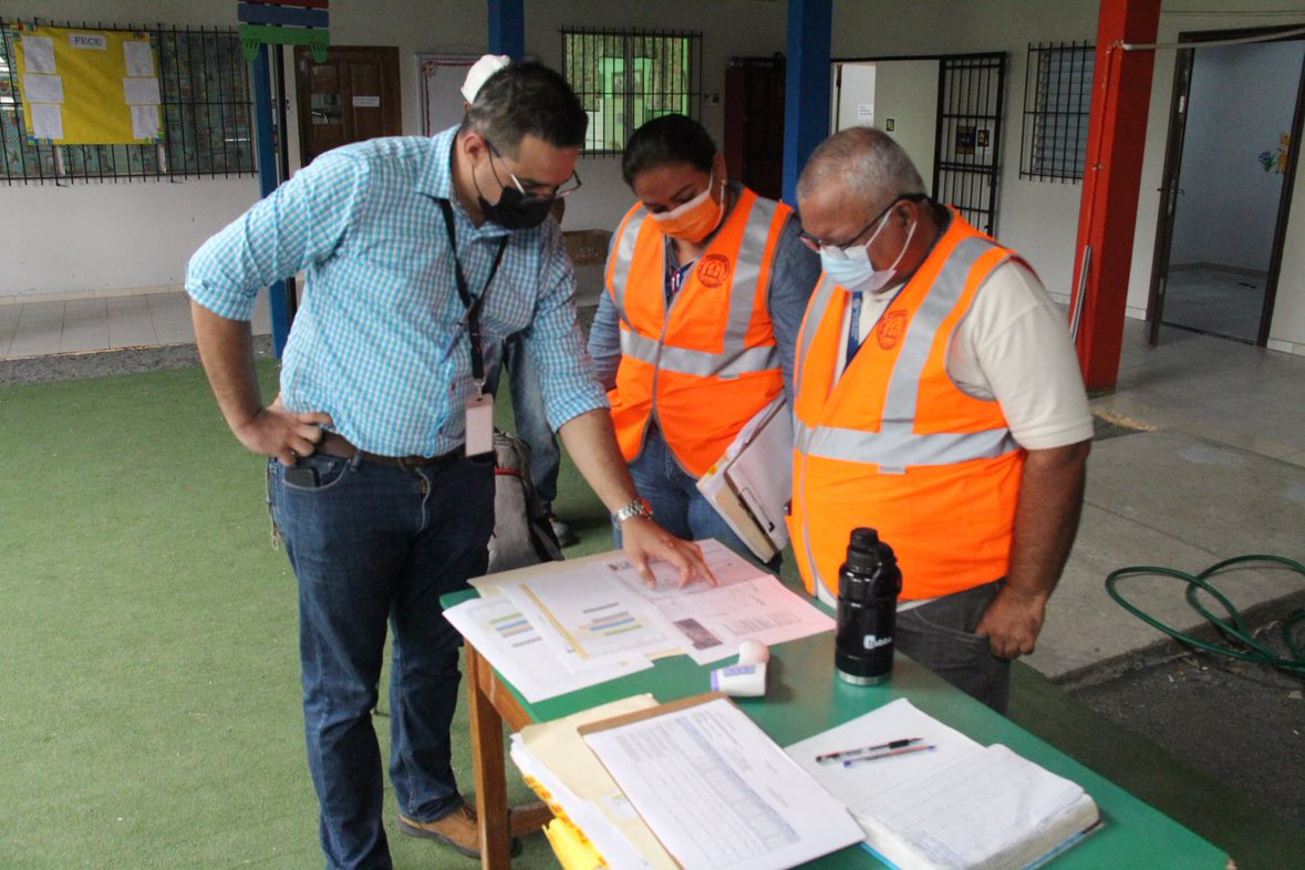 Supervisan progresos de mejoras en Extensión de Penonomé