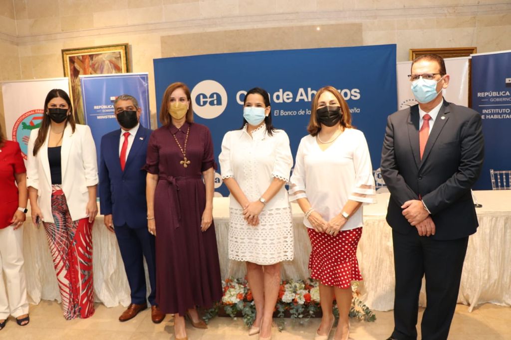 Realizan firma del Acta de Compromiso de Políticas en Prevención de VIH en las Instituciones Gubernamentales 