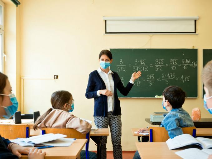 Especialistas del IPHE brindan estrategias para manejar el estrés y la adaptabilidad de los estudiantes al retornar a clases presenciales