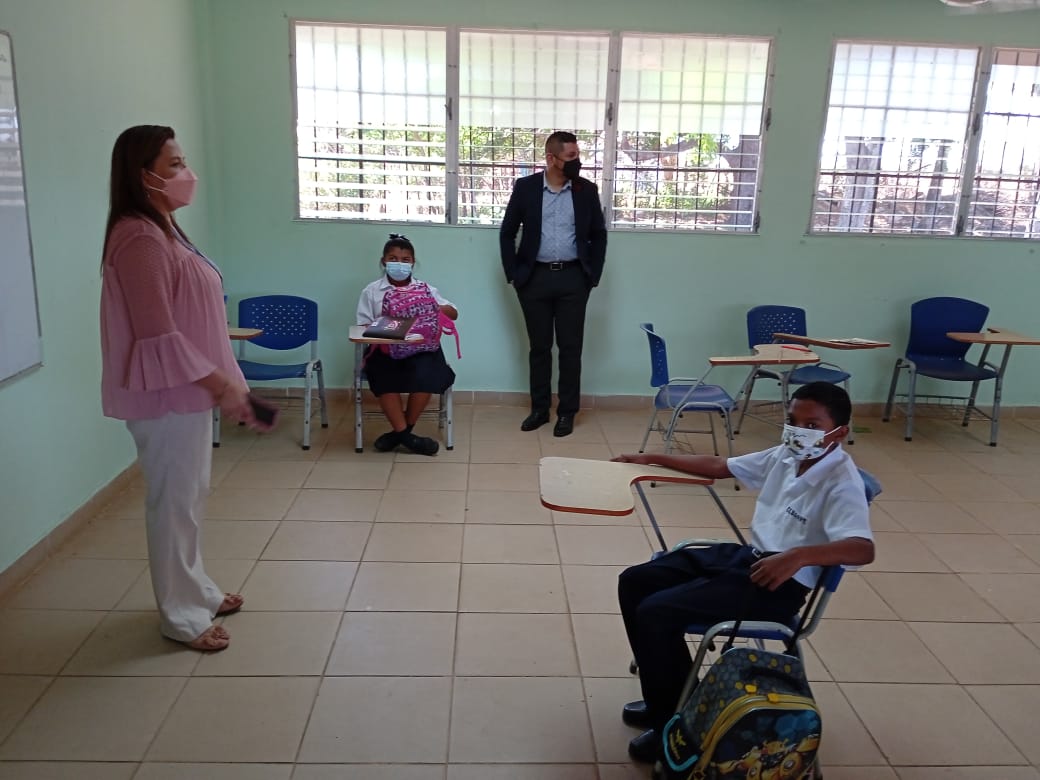 Recorrido por centros educativos inclusivos de Aguadulce