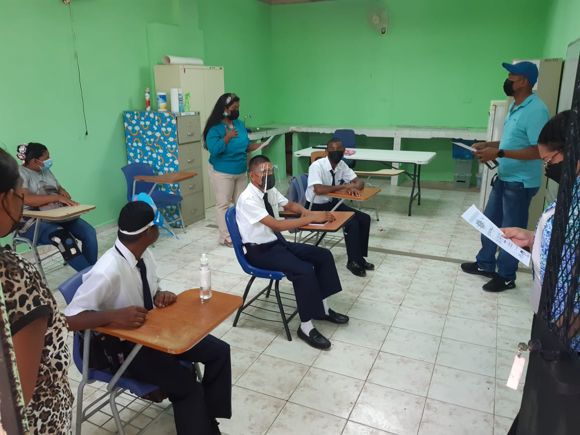 Retorno a clases presenciales en la Extensión de Antón se da en forma gradual y segura