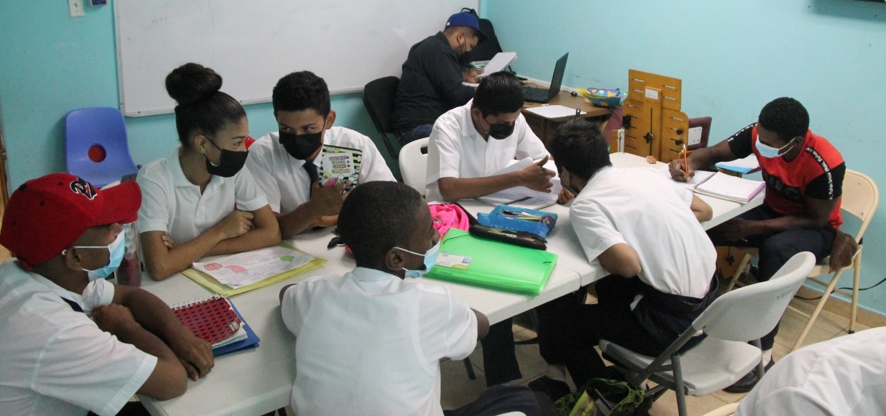 Panamá Este, Educación para la vida    