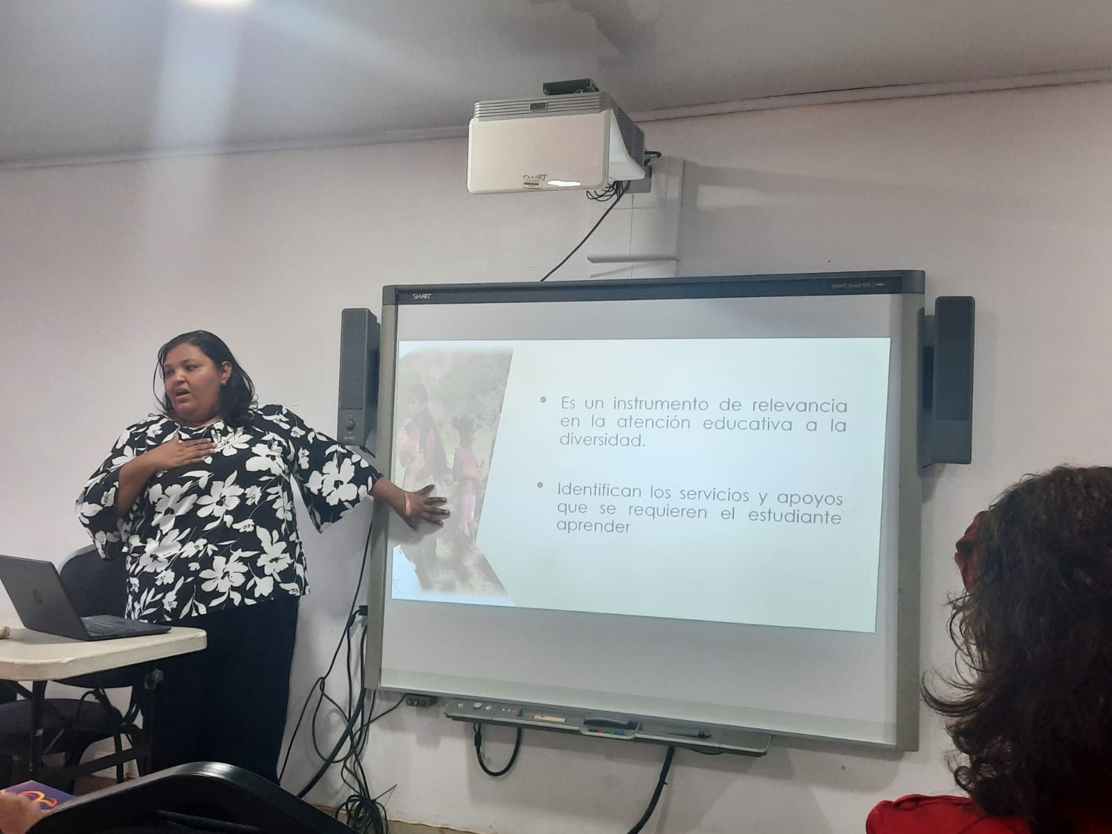 Docentes de escuelas inclusivas de Tocumen refuerzan conocimientos sobre el PECE y PEI